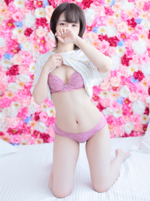 まり　ショートヘア清楚美少女2