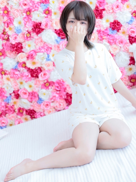 まり　ショートヘア清楚美少女4